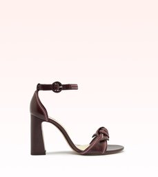 Clarita Metal Embroidery 90 Cherry Lacquer