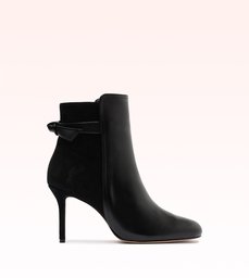 Clarita Round Toe Bootie 85 Black