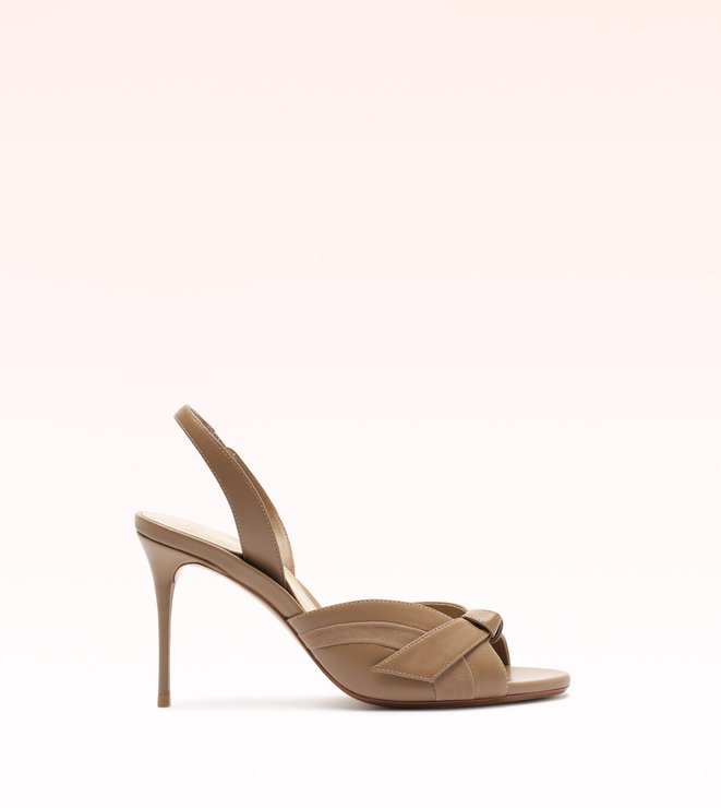 Asymmetric Clarita Fan 85 Cameo