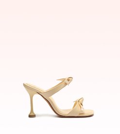 Clarita Square Flare 85 Hay